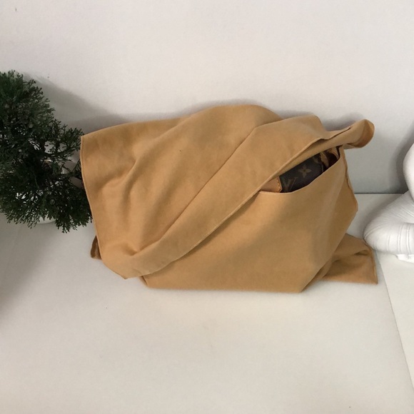 πVintage LV dustbag ( Item #12 ) - Picture 2 of 4